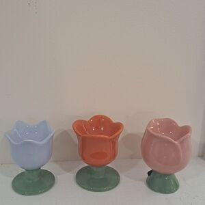 Set Of 3 Ceramic Cottagecore Shabby Chic Spring Flower Shaped Egg Holders.